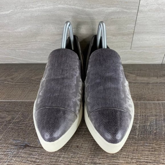 Women's VINCE Paeyre Pointed Sneaker - Picture 3 of 11